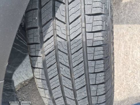 Used 2019 Kia Sorento L FWD image 26