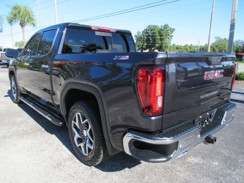Used 2024 GMC Sierra 1500 SLT w/ SLT Premium Plus Package AWD/4WD image 8