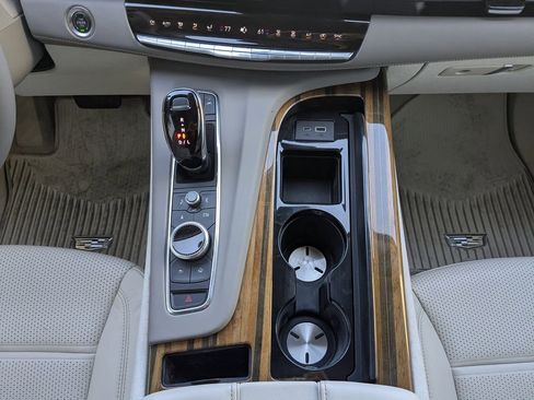 Used 2024 Cadillac Escalade ESV Sport Platinum w/ Heavy-Duty Trailer Package image 22