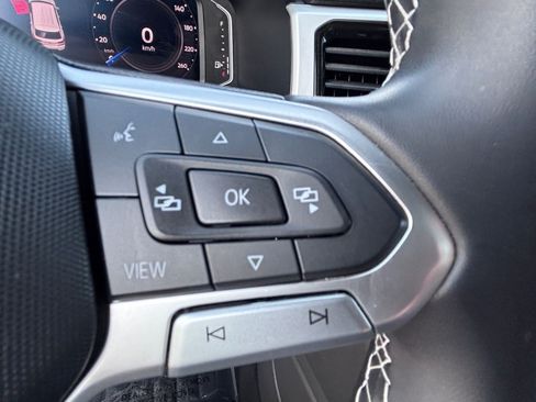 Used 2023 Volkswagen Atlas Cross Sport SE w/ Panoramic Sunroof Package AWD/4WD image 25