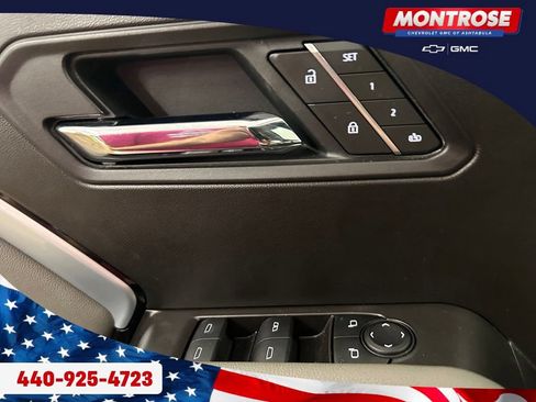 Used 2025 Chevrolet Colorado ZR2 w/ Technology Package AWD/4WD image 10
