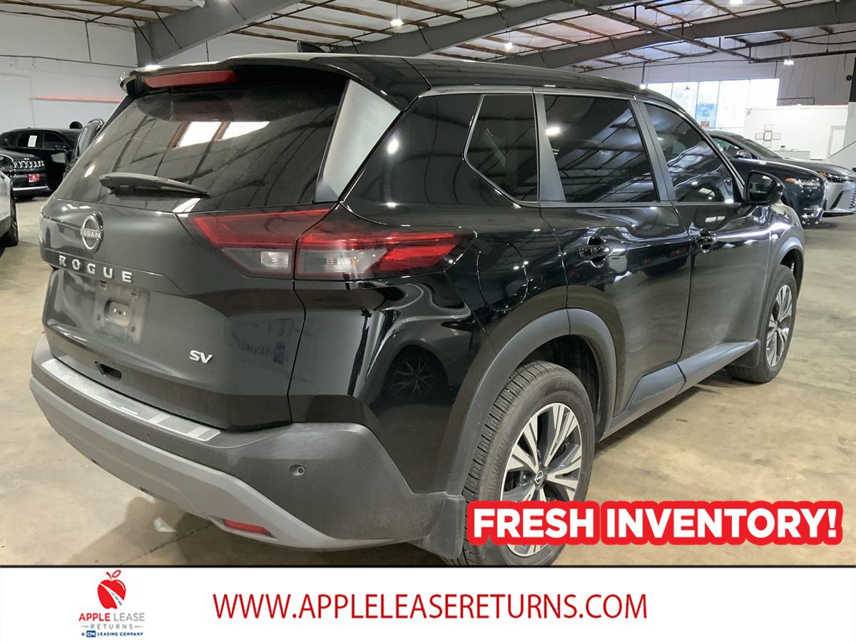 Used 2022 Nissan Rogue SV FWD image 4
