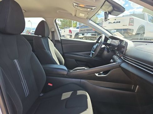 Used 2024 Hyundai Elantra SEL FWD image 23