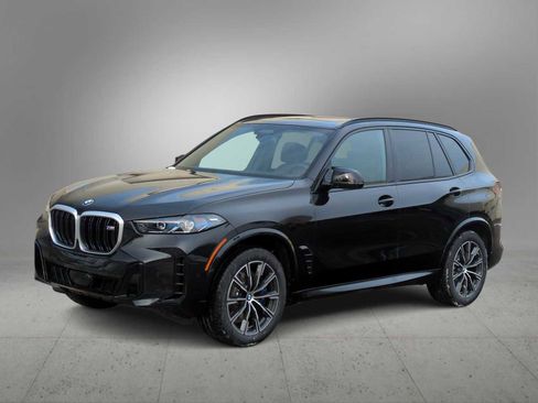 New 2026 BMW X5 M60i image 4