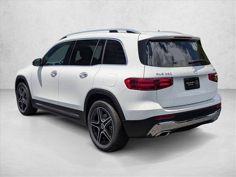 New 2026 Mercedes-Benz GLB 250 4MATIC image 9