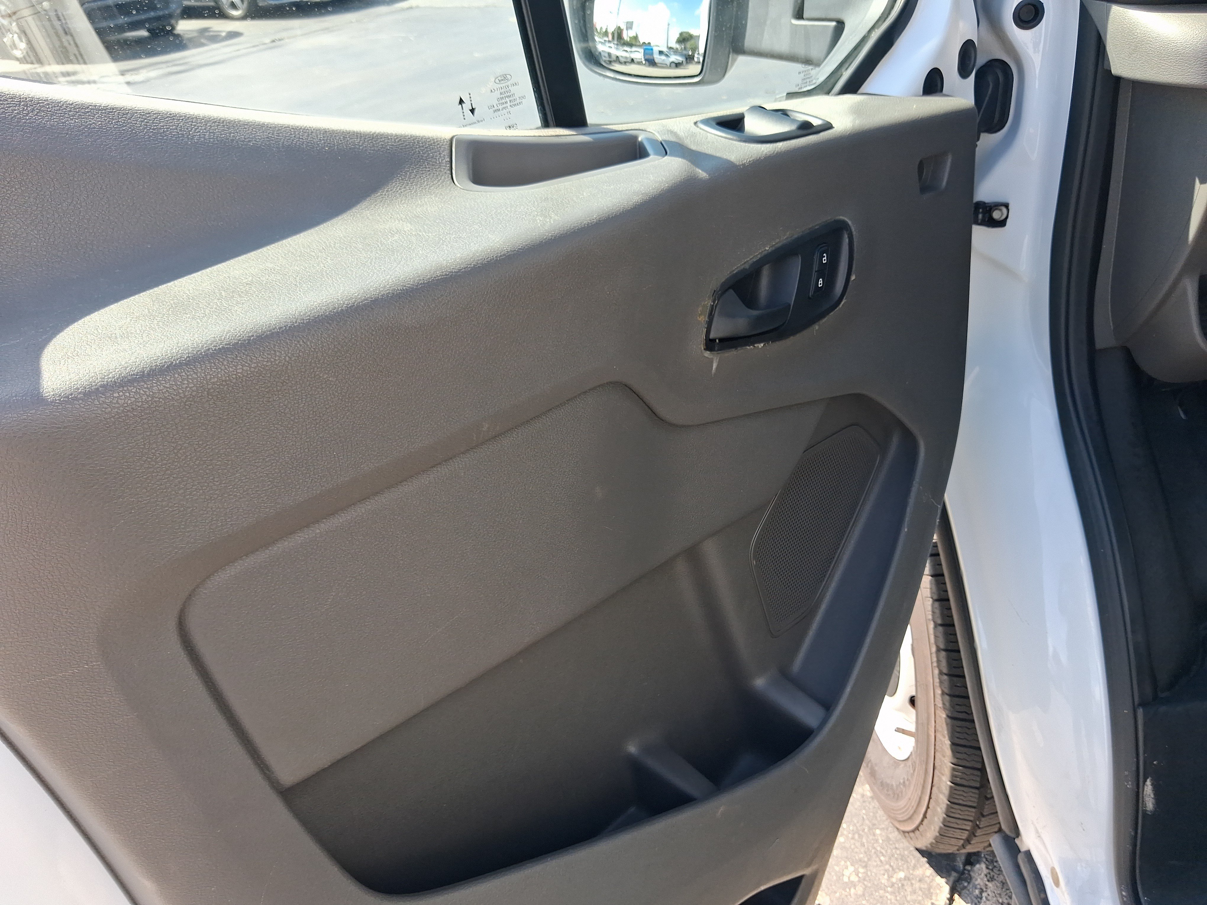 Used 2021 Ford Transit 250 Low Roof RWD image 11