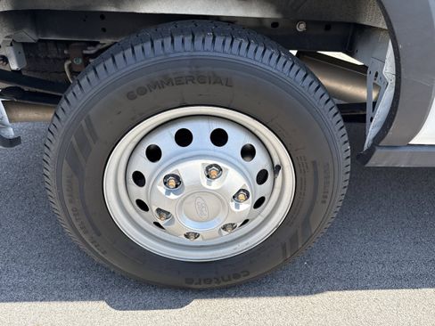 Used 2024 Ford Transit 250 148 Medium Roof Extended AWD w/ Load Area Protection Package image 14
