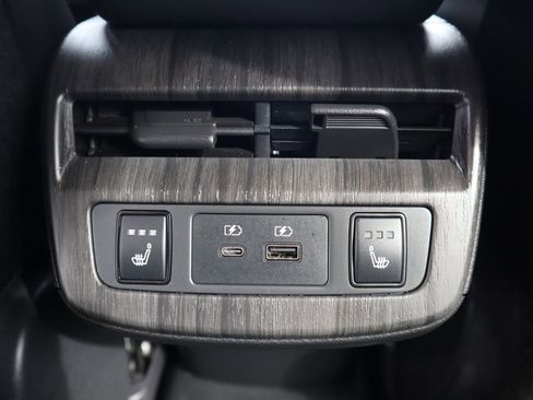 Certified 2024 Nissan Ariya FWD image 22