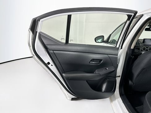 Used 2024 Nissan Sentra SV FWD image 24