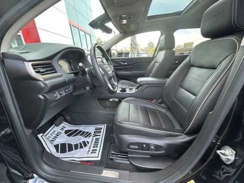 Used 2021 GMC Acadia Denali w/ Denali Technology Package image 11