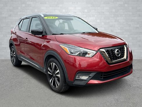 Used 2019 Nissan Kicks SR w/ SR Premium Package image 1