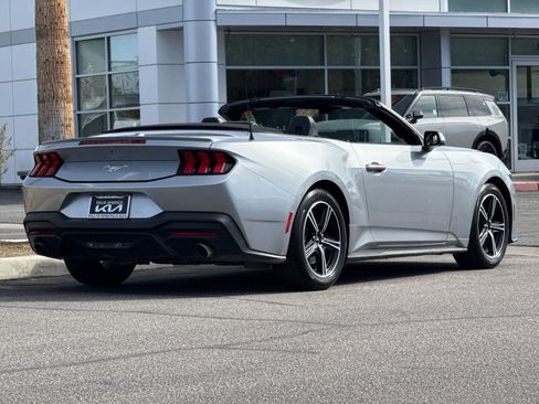 Used 2024 Ford Mustang Premium image 3