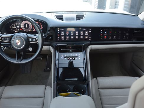 Certified 2024 Porsche Panamera 4 AWD/4WD image 12