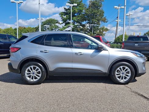 Certified 2022 Ford Escape SE w/ Convenience Package image 12