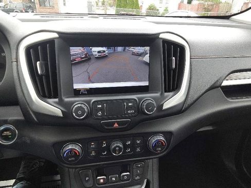 Used 2021 GMC Terrain SLT AWD/4WD image 18