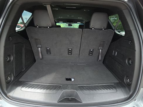 Used 2024 Chevrolet Tahoe LT AWD/4WD image 33