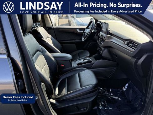 Used 2020 Ford Escape Titanium AWD/4WD image 12