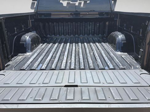 Used 2025 GMC Sierra 1500 SLT AWD/4WD image 33