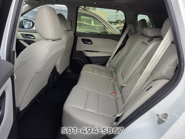 Used 2024 Nissan Rogue SL w/ SL Premium Package FWD image 9