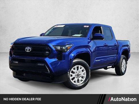 Used 2025 Toyota Tacoma SR5 AWD/4WD image 1