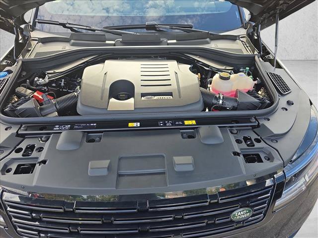 New 2027 Land Rover Range Rover Sport SE AWD/4WD image 29