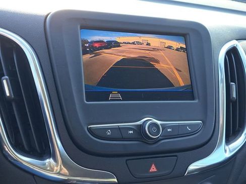 Used 2021 Chevrolet Equinox LT image 13