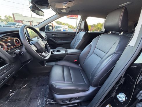 Used 2026 Nissan Rogue SL FWD image 29