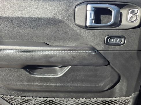 Used 2021 Jeep Wrangler Unlimited Rubicon 4xe w/ Steel Bumper Group image 23