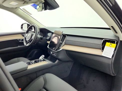 New 2026 Volvo XC90 B5 Plus image 9
