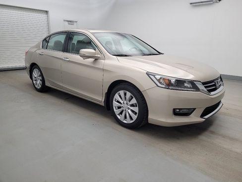 Used 2015 Honda Accord EX image 11
