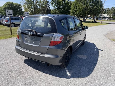 Used 2011 Honda Fit image 5