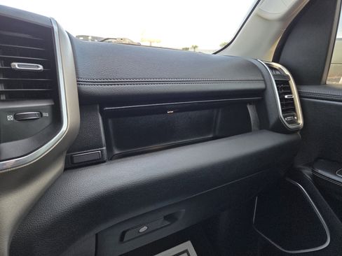 Used 2022 RAM 1500 Laramie image 33