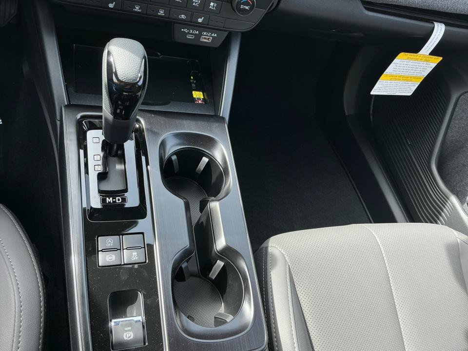 New 2026 Subaru Outback Limited AWD/4WD image 13