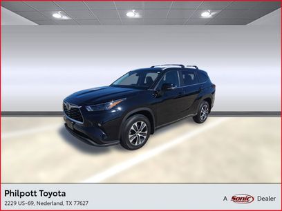 Used 2023 Toyota Highlander XLE