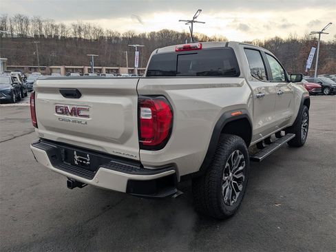 New 2026 GMC Canyon Denali image 4