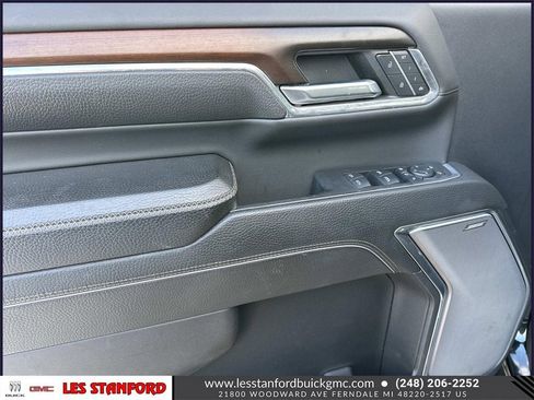 Used 2024 GMC Sierra 3500 Denali image 17