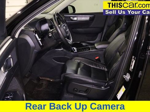 Used 2024 Volvo XC40 B5 Plus w/ Protection Package Premier AWD/4WD image 24