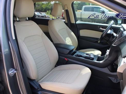 Used 2022 Ford Edge SE w/ Black Appearance Package AWD/4WD image 11