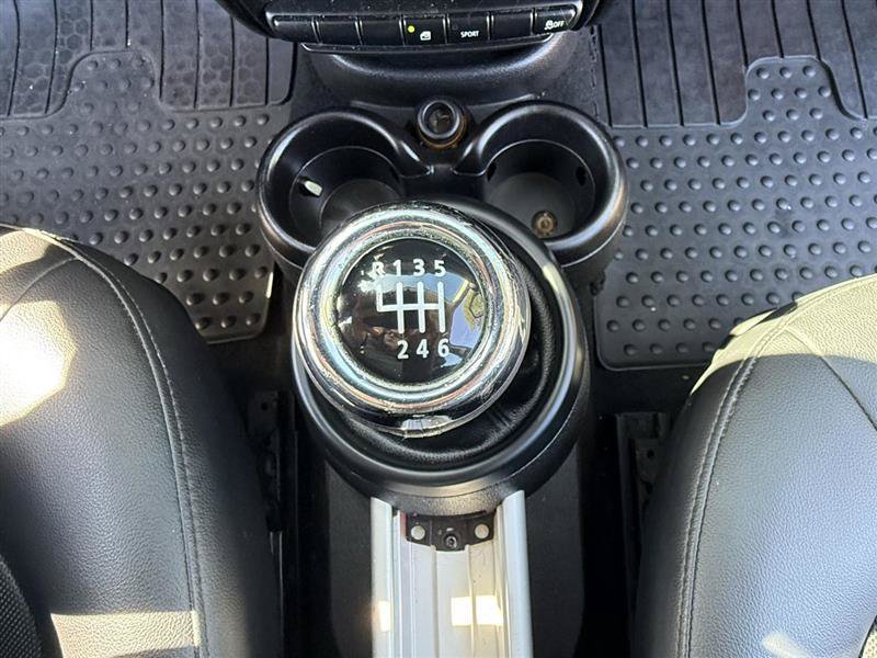 Used 2012 MINI Cooper Countryman FWD image 11