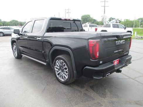 Used 2024 GMC Sierra 1500 Denali Ultimate AWD/4WD image 10