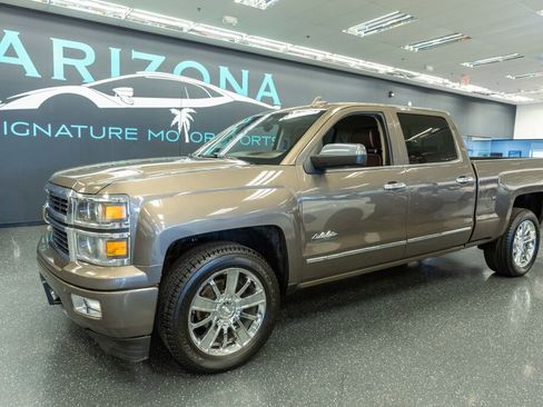 Used 2015 Chevrolet Silverado 1500 High Country w/ High Country Premium Package image 1