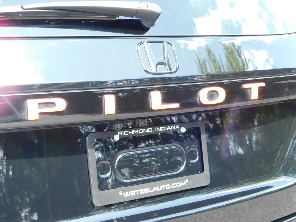 Used 2025 Honda Pilot TrailSport image 47