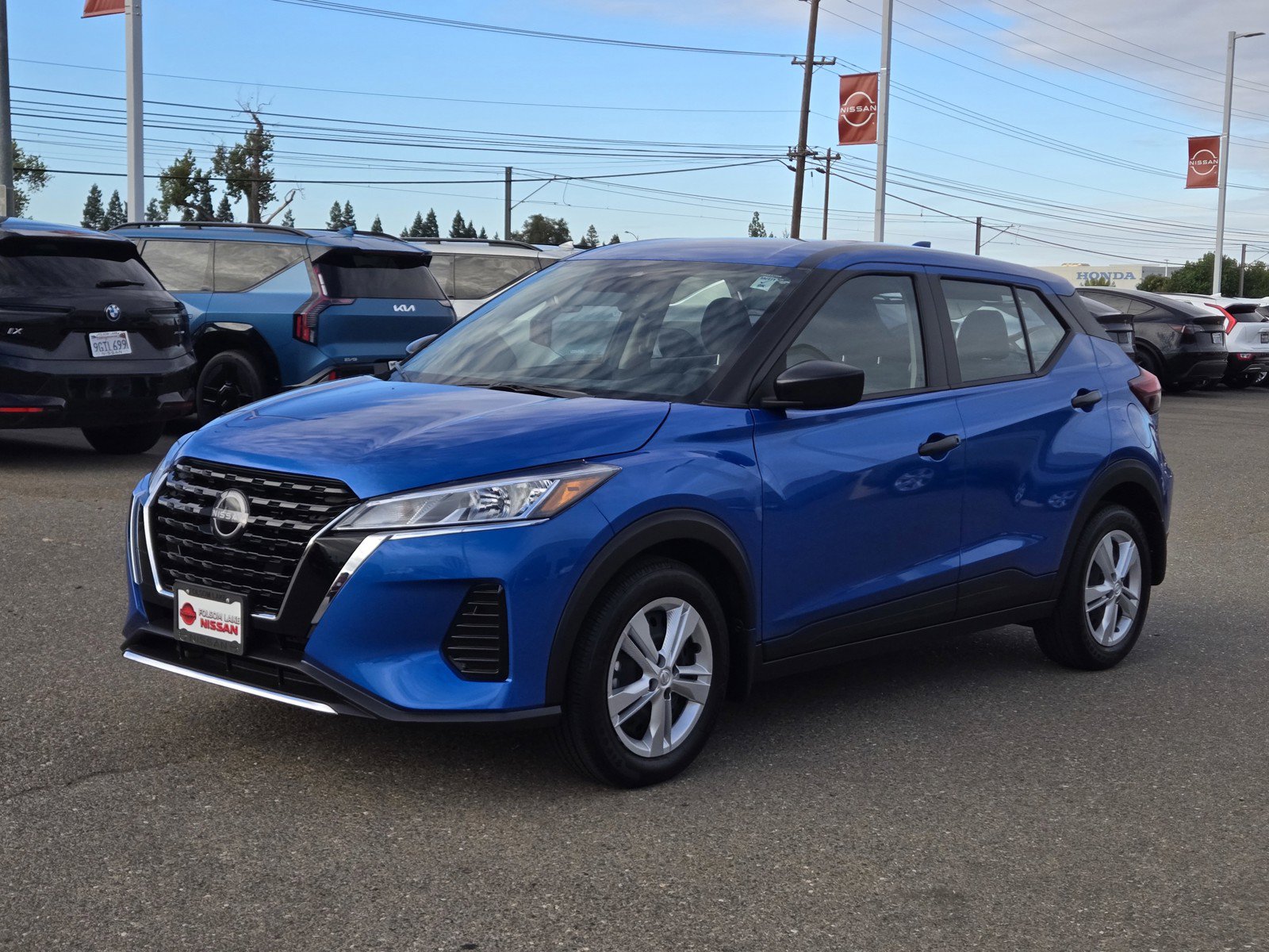 Used 2025 Nissan Kicks Play S FWD image 8
