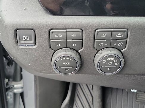 New 2026 Chevrolet Silverado 1500 LT Trail Boss w/ LT Trail Boss Premium Package image 15