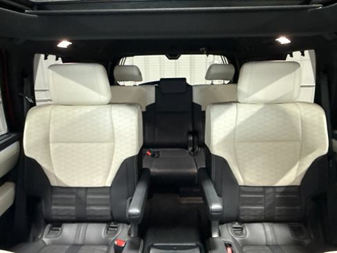 Used 2023 Toyota Sequoia Capstone AWD/4WD image 35