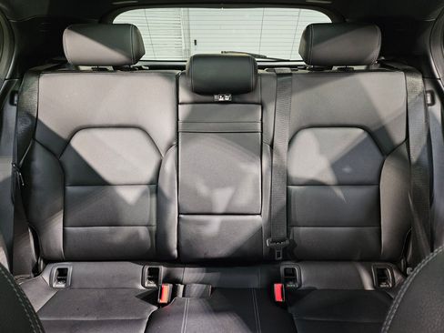 Used 2018 Mercedes-Benz GLA 250 image 13