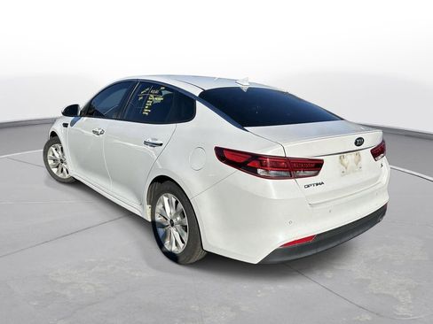 Used 2018 Kia Optima S image 7