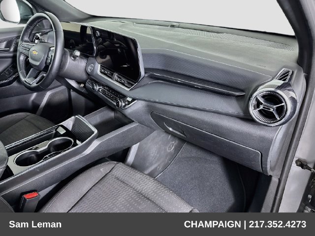 Used 2025 Chevrolet Equinox LT FWD image 27