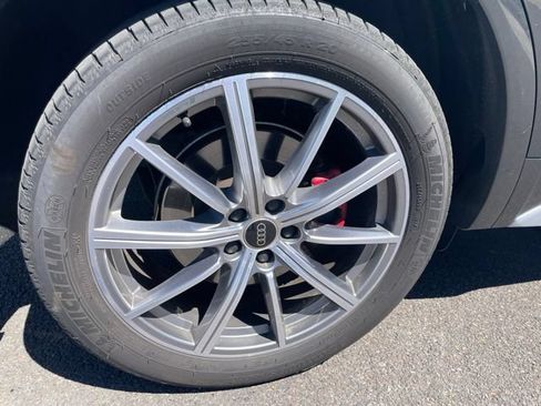 Used 2025 Audi SQ5 Premium Plus AWD/4WD image 17
