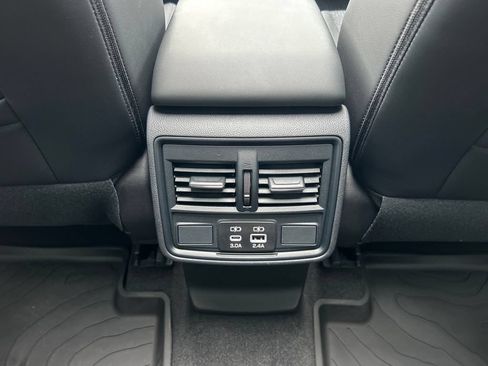 Certified 2026 Subaru Forester Premium AWD/4WD image 29